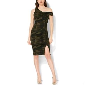 NWT Womens New York & Company Green Shealth Camouflage w Slit Dress Size Small